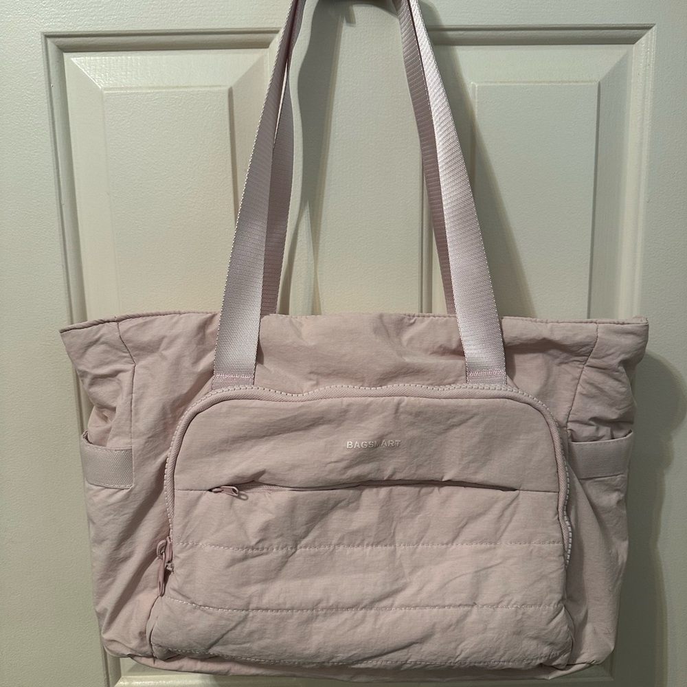 Pink Tote Bag with Spacious Interior and Soft Fabric
